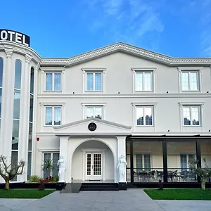 **** Hotel Reign Albanien